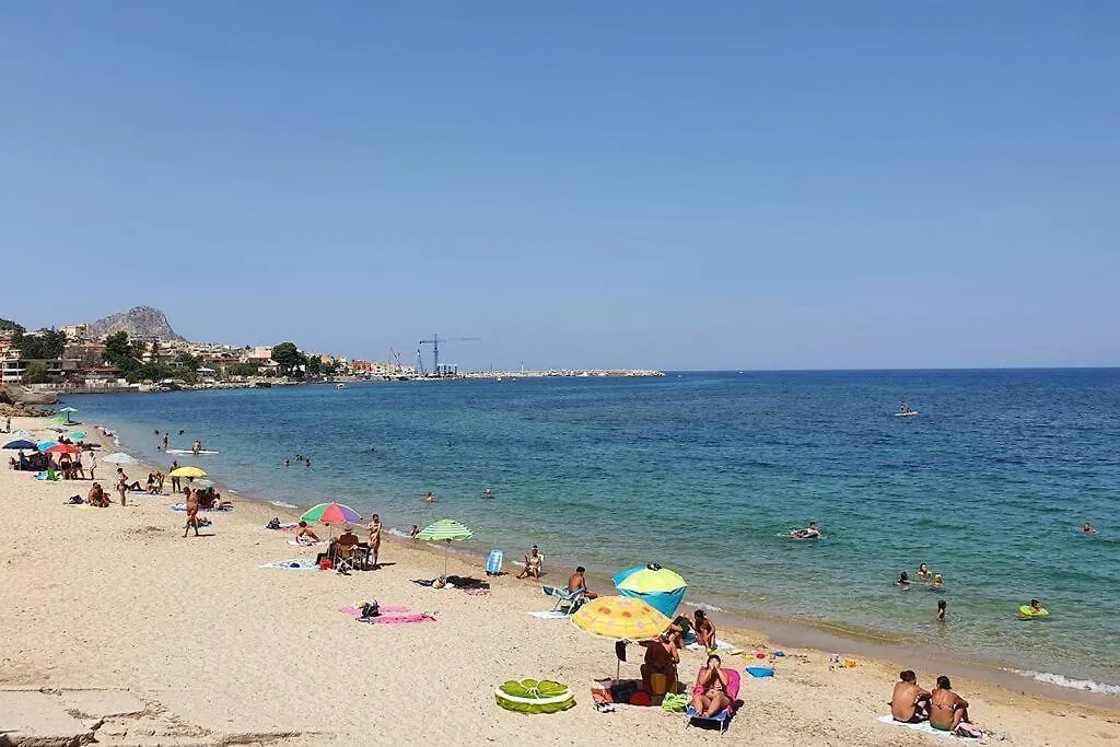 Casa Ilenia Spiaggia Gratuita location
